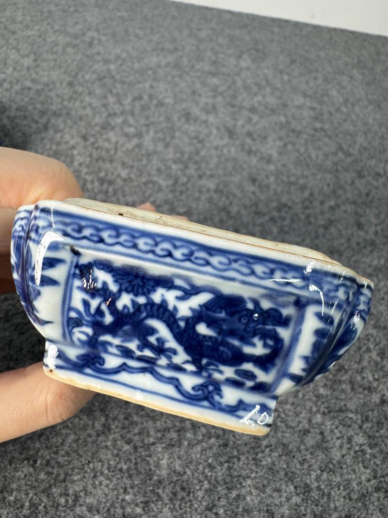 明萬曆 青花嬰戲龍紋蓋盒 - 图29
