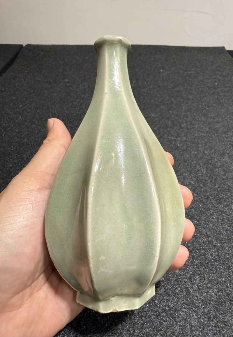 宋 青釉瓜棱長頸瓶 - 图6