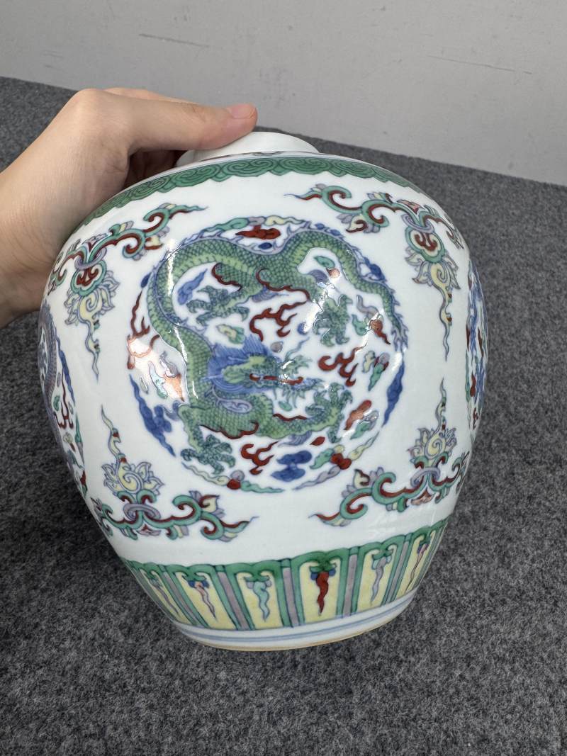 清雍正 鬥彩團龍紋罐 - 图12