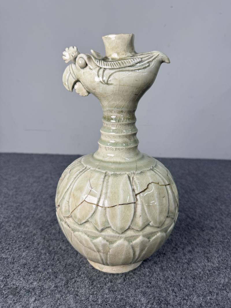 青白釉鳳首壺 - 图3