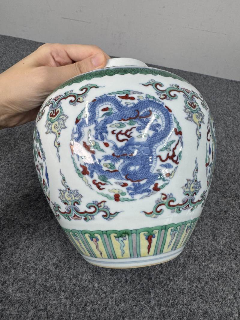 清雍正 鬥彩團龍紋罐 - 图14