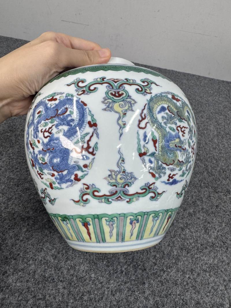 清雍正 鬥彩團龍紋罐 - 图15