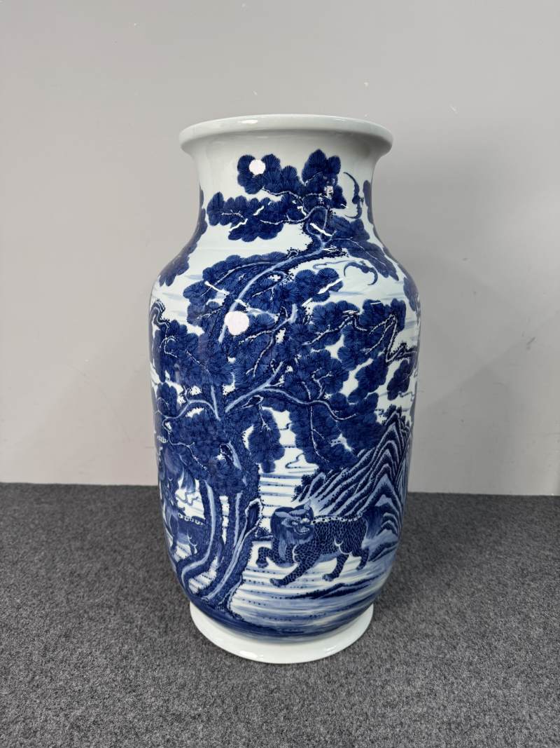清乾隆 青花瑞獸圖燈籠瓶 - 图7