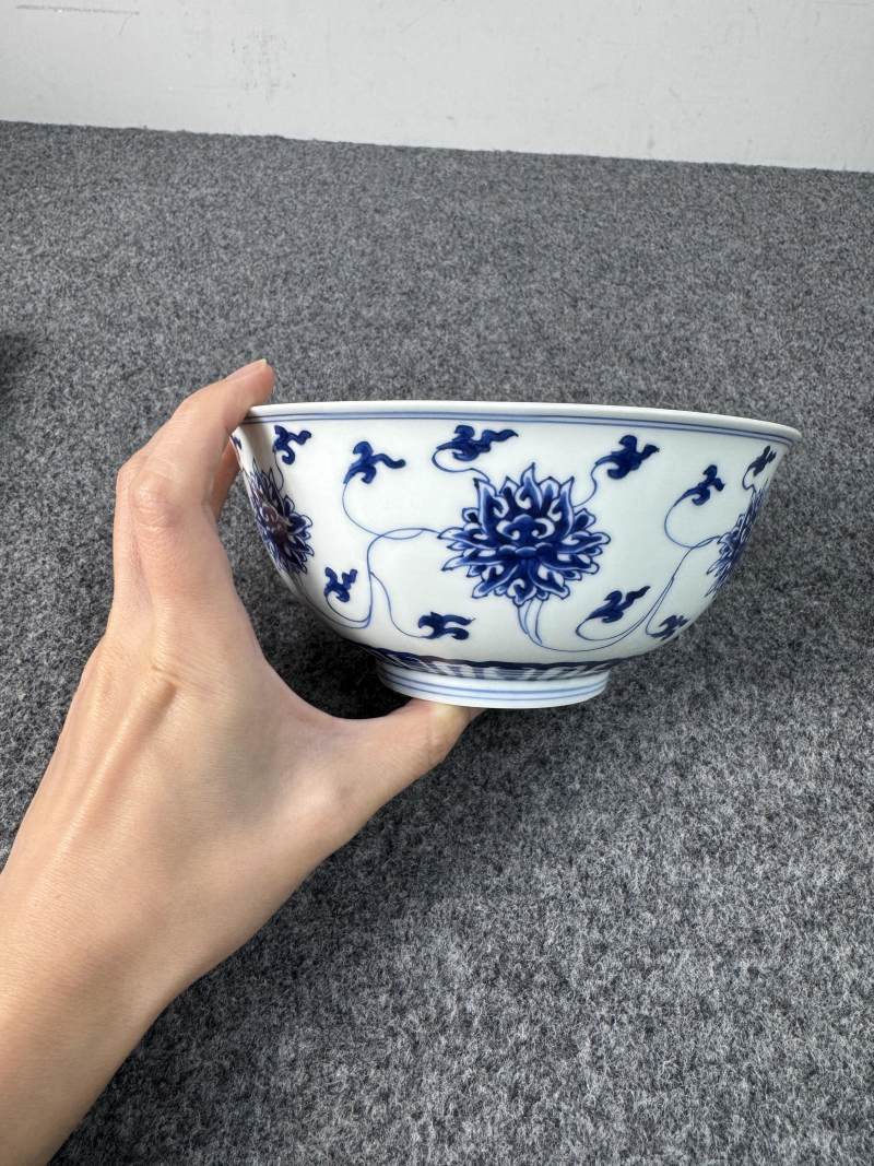 清康熙 青花纏枝蓮紋碗一對 - 图23