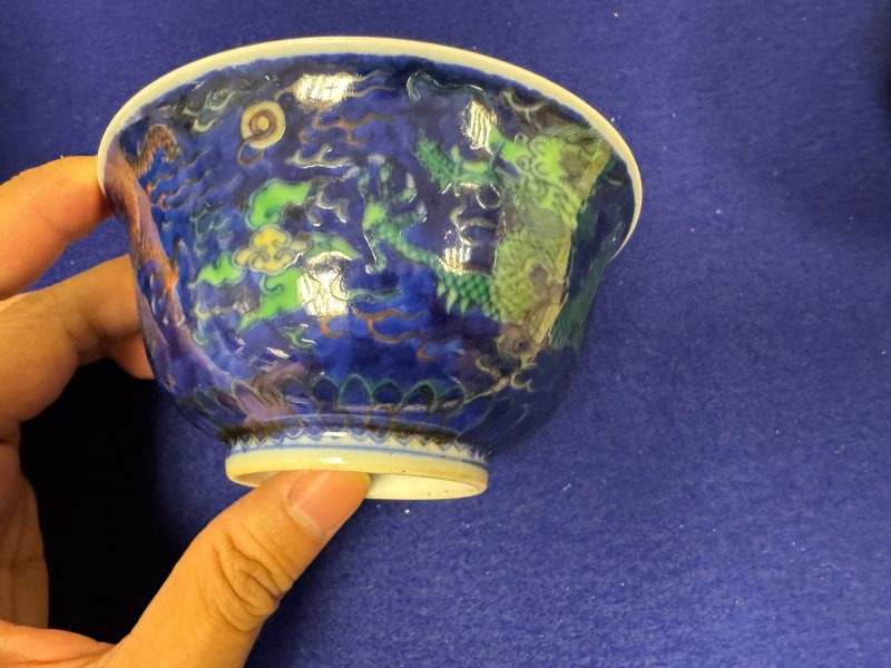 清咸豐 青花地紅綠彩龍紋碗一對 - 图19