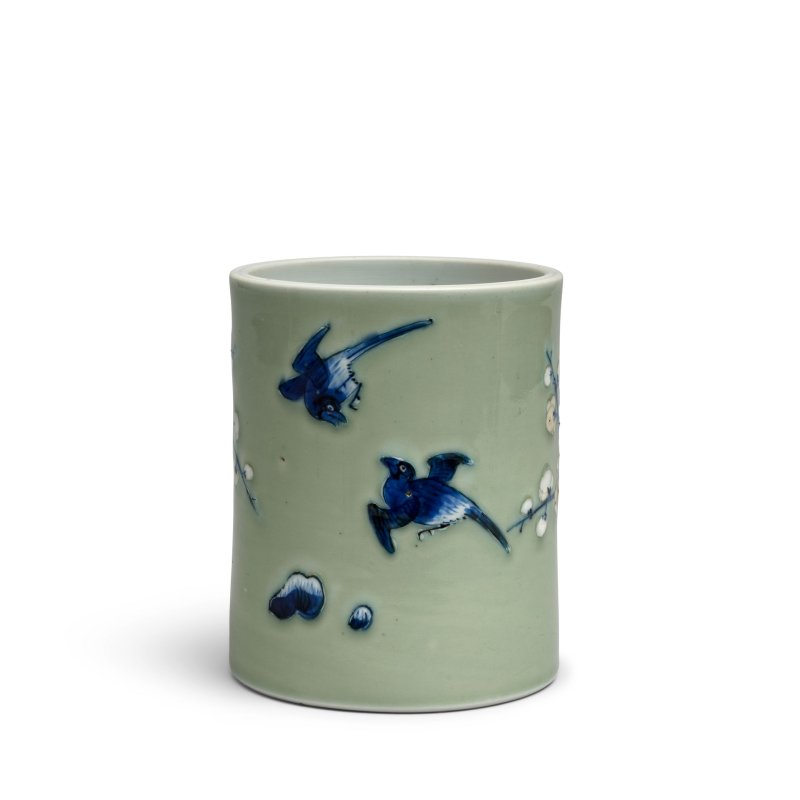 清康熙 豆青地青花釉裏紅竹梅雙喜圖筆筒 | A CELADON-GROUND BLUE AND WHITE, COPPER-RED AND CREAM BRUSHPOT, BITONG - 图3