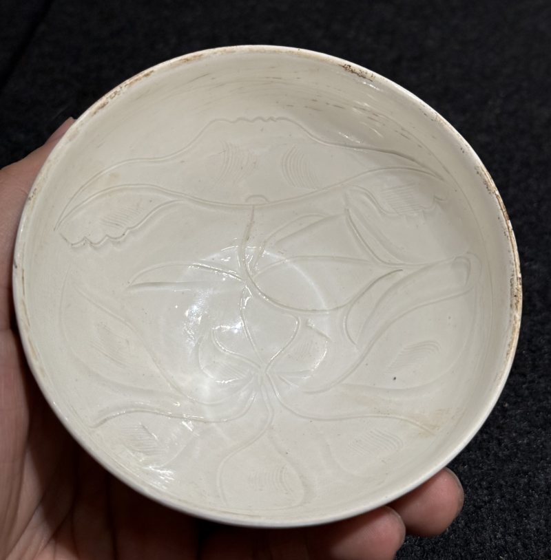 宋 當陽峪白釉刻劃蓮紋杯、托一套 - 图8