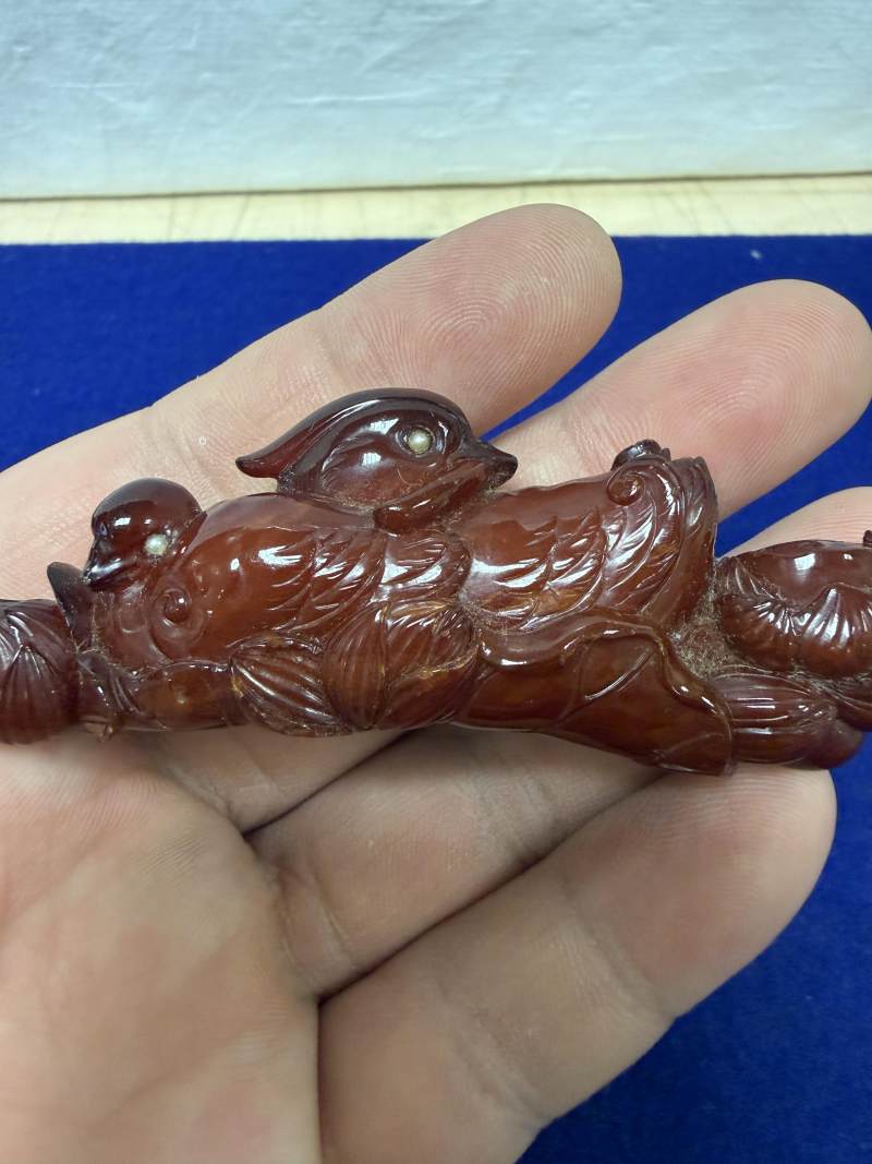 十七世紀 蜜蠟「素明」鴛鴦筆架 - 图5