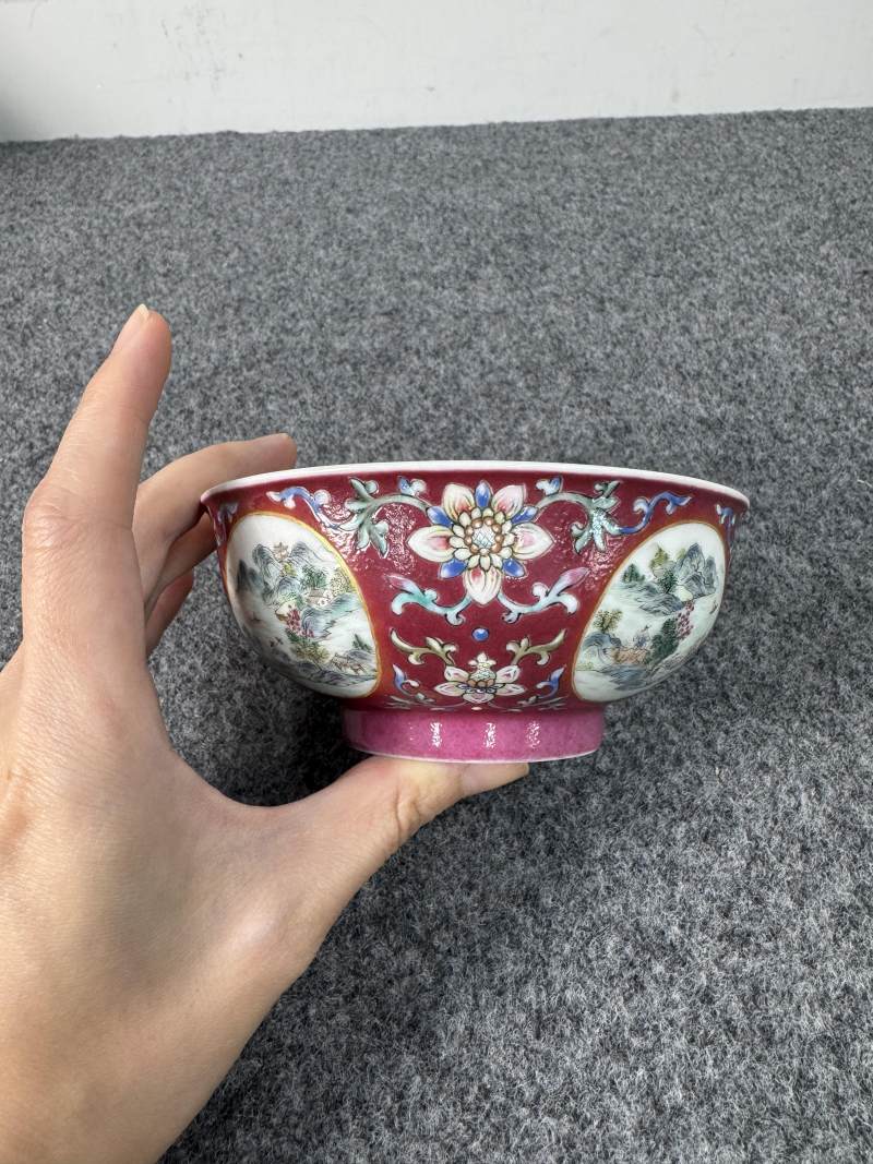 清道光 胭脂紅地粉彩開光山水圖碗 - 图7