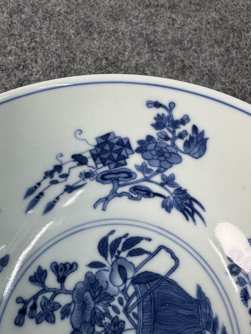清道光 胭脂紅地洋彩軋道開光花卉紋碗 - 图18