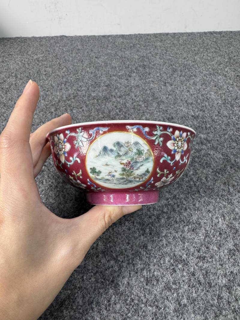 清道光 胭脂紅地粉彩開光山水圖碗 - 图8