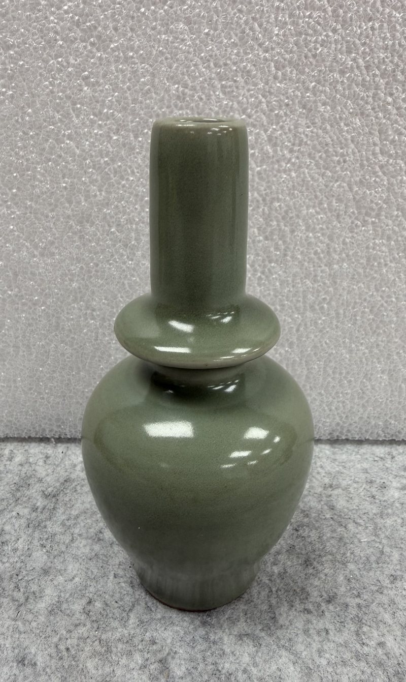 南宋龍泉青釉吉字瓶 - 图5