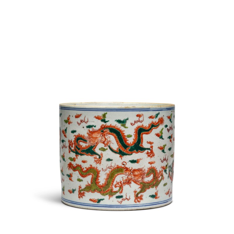晚清 五彩龍紋筆筒 | A POLYCHROME ENEMELLED 'DRAGON' BRUSHPOT, BITONG