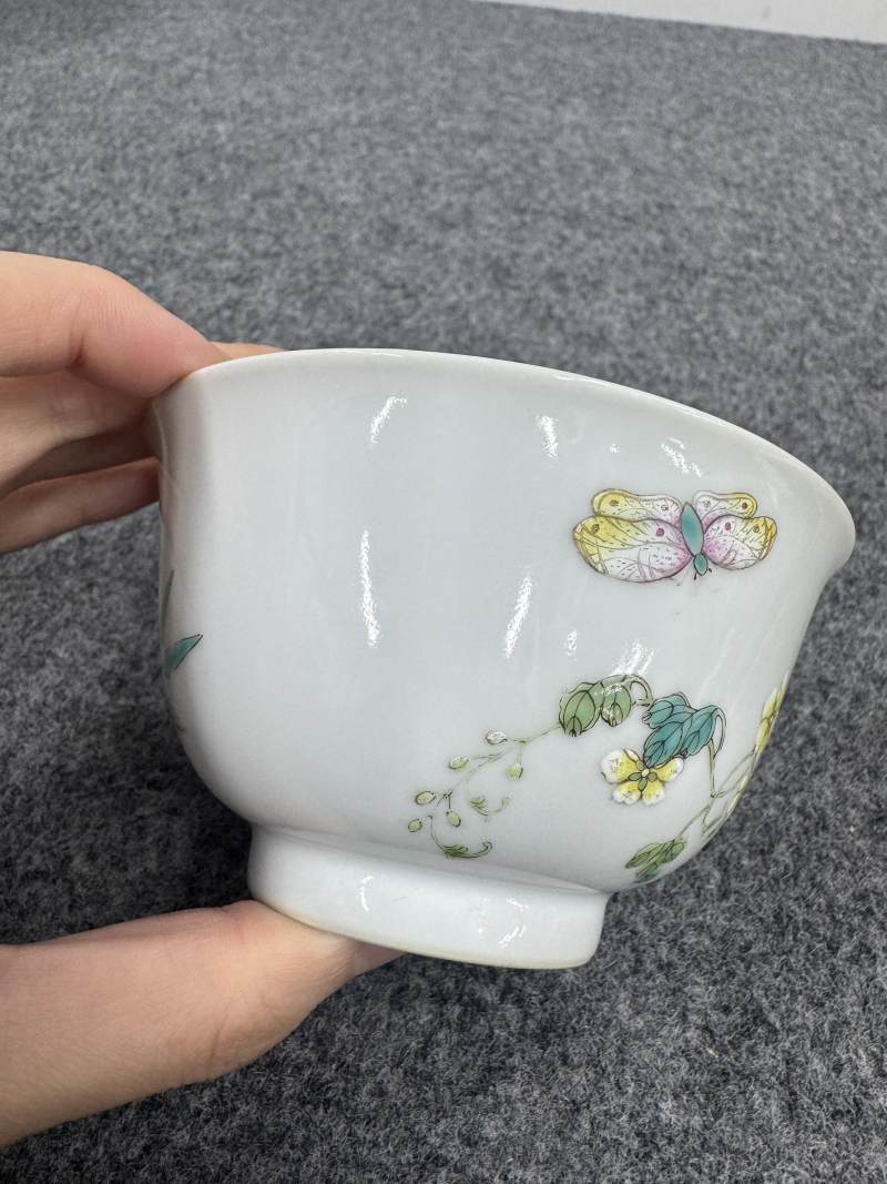 清乾隆 粉彩癩瓜紋碗 - 图3