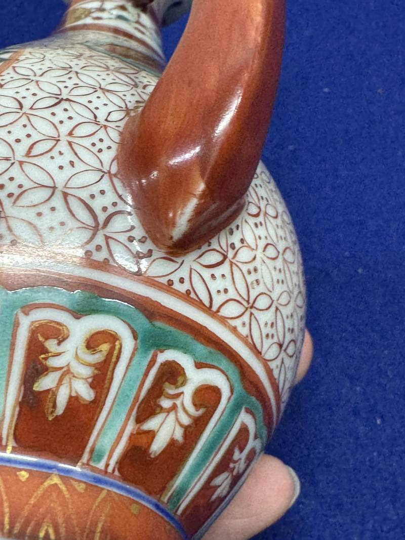 十六世紀 彩繪描金開光花卉紋執壺 - 图7