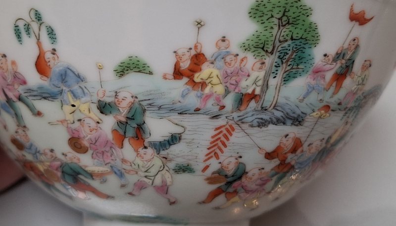 清乾隆粉彩百子鬧春圖小碗 - 图5