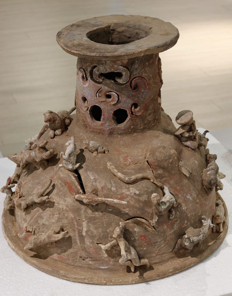 东汉 彩绘灰陶三层多枝灯 - 图182