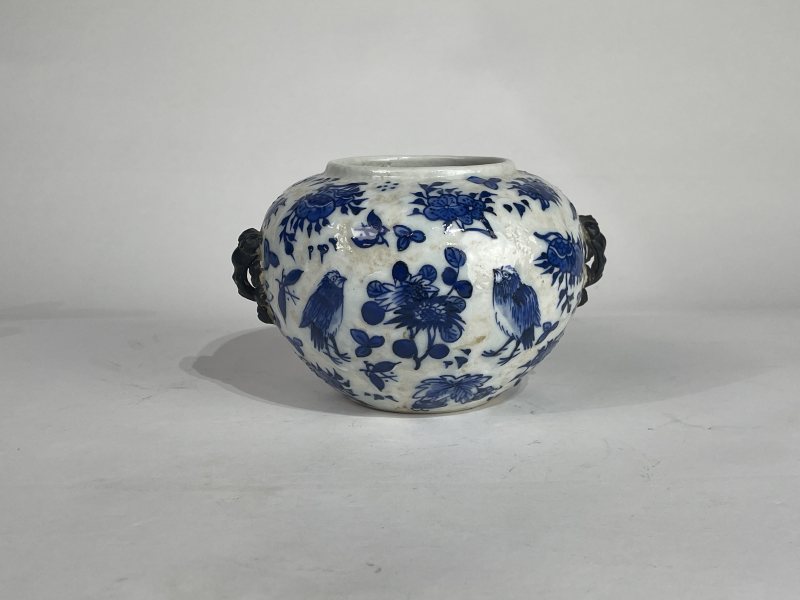 解放后 青花折枝花鸟纹水盂