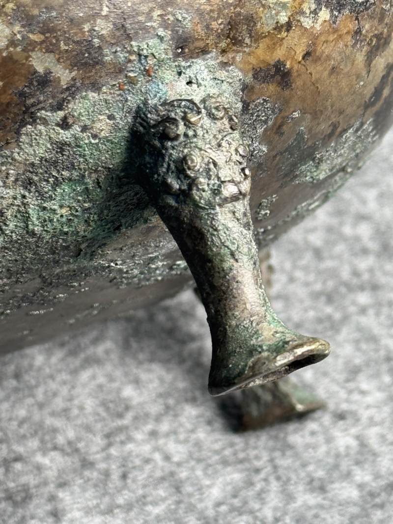 青銅蟠虺紋蓋鼎 - 图15
