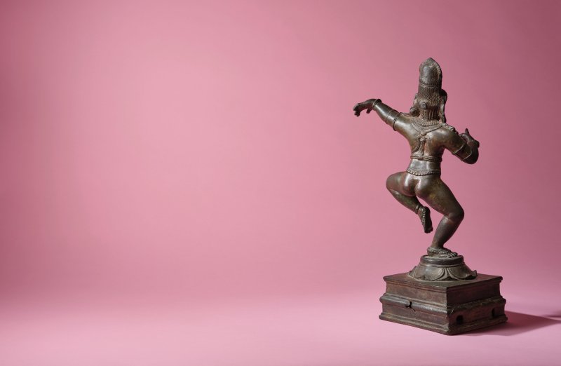 泰米爾納德 朱羅王朝 十一/十二世紀 森班達爾銅像 | A COPPER ALLOY FIGURE OF SAMBANDAR - 图3