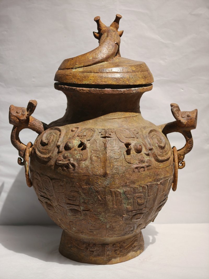 西周 青铜饕餮纹带盖罍 - 图6