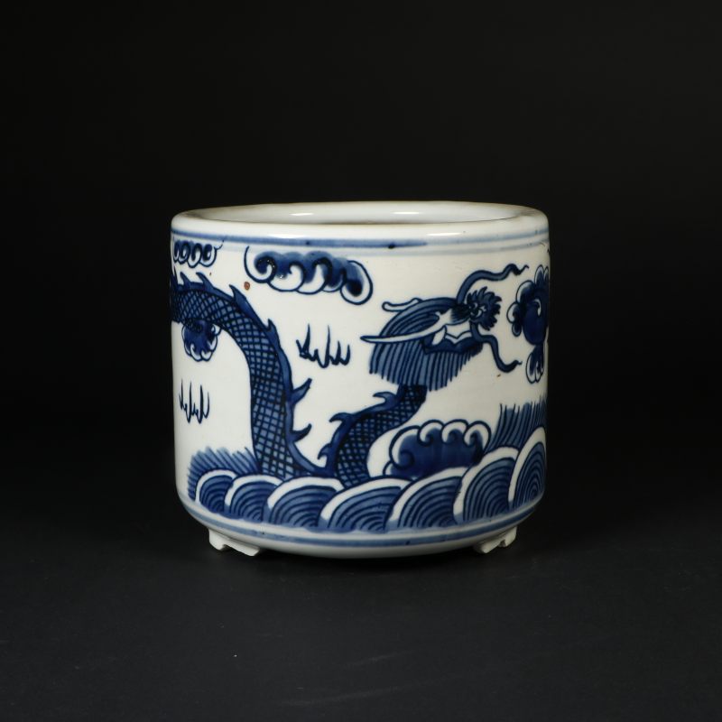 清代 青花龙纹香炉 - 图2