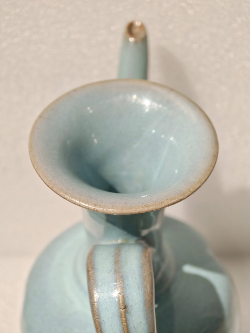 金 钧窑天蓝釉瓜棱执壶 - 图9