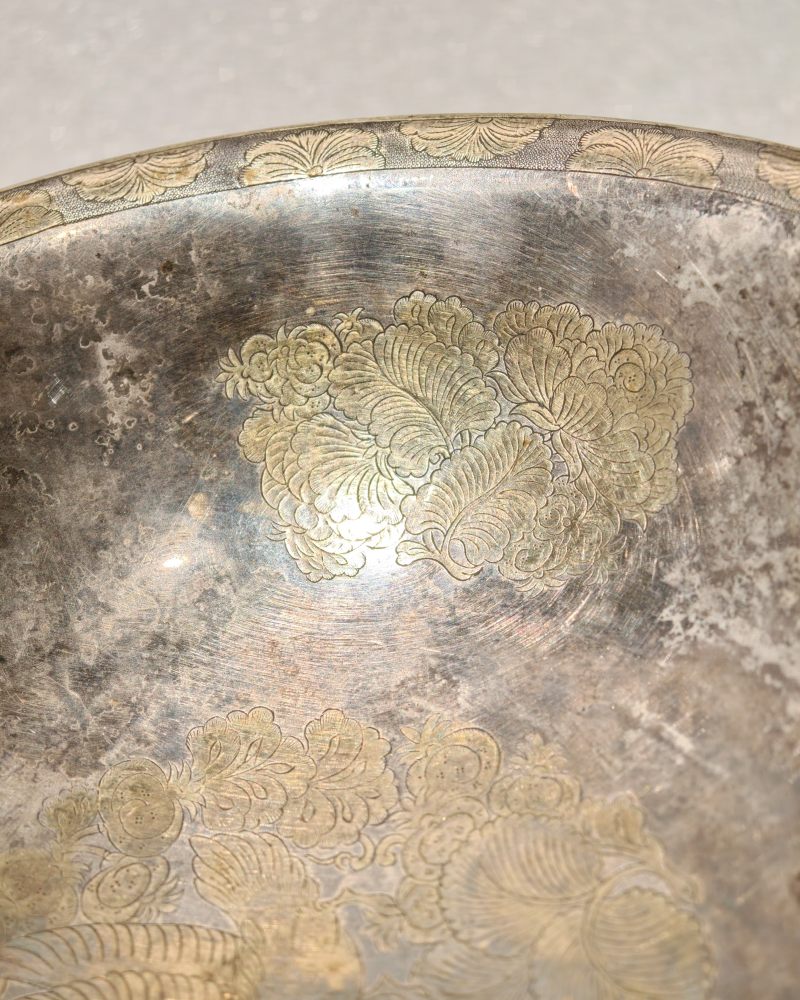 唐 银暗刻鎏金鹦鹉花卉撇口碗 - 图6
