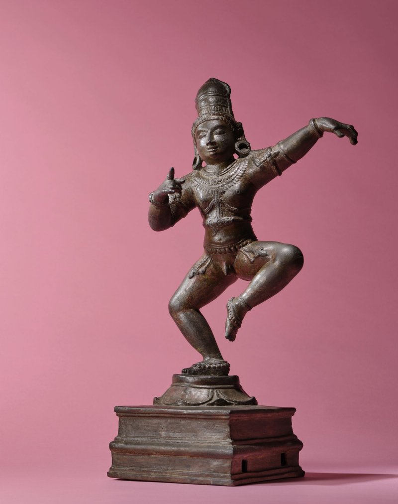 泰米爾納德 朱羅王朝 十一/十二世紀 森班達爾銅像 | A COPPER ALLOY FIGURE OF SAMBANDAR - 图5