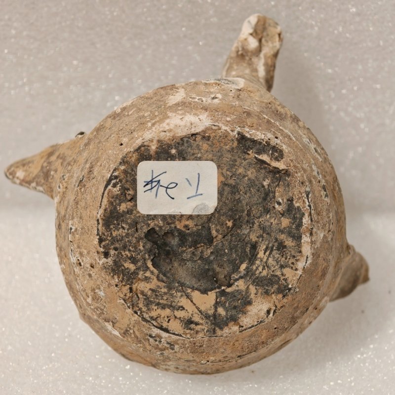 东汉 彩绘灰陶三层多枝灯 - 图23