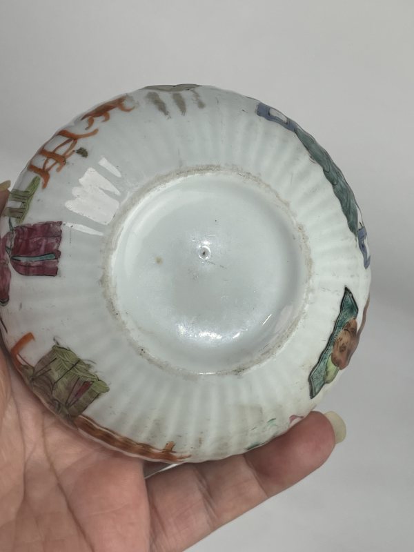 清中期 粉彩人物纹壶 - 图6