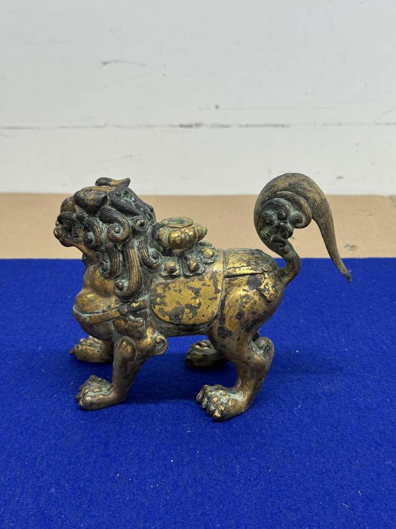 明 銅鎏金金立獅 - 图3