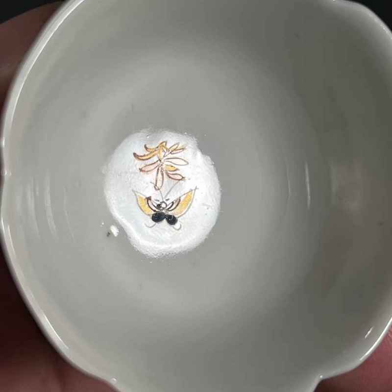 清雍正 粉彩杯碟一套 - 图3