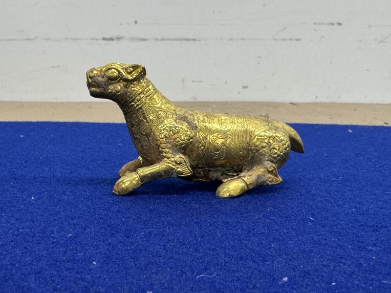 銅貼金箔瑞獸鎮 - 图4