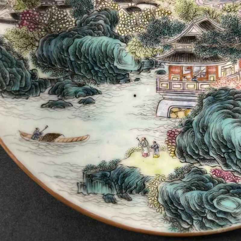 清宣统 粉彩山水亭台楼阁图赏盘 - 图4