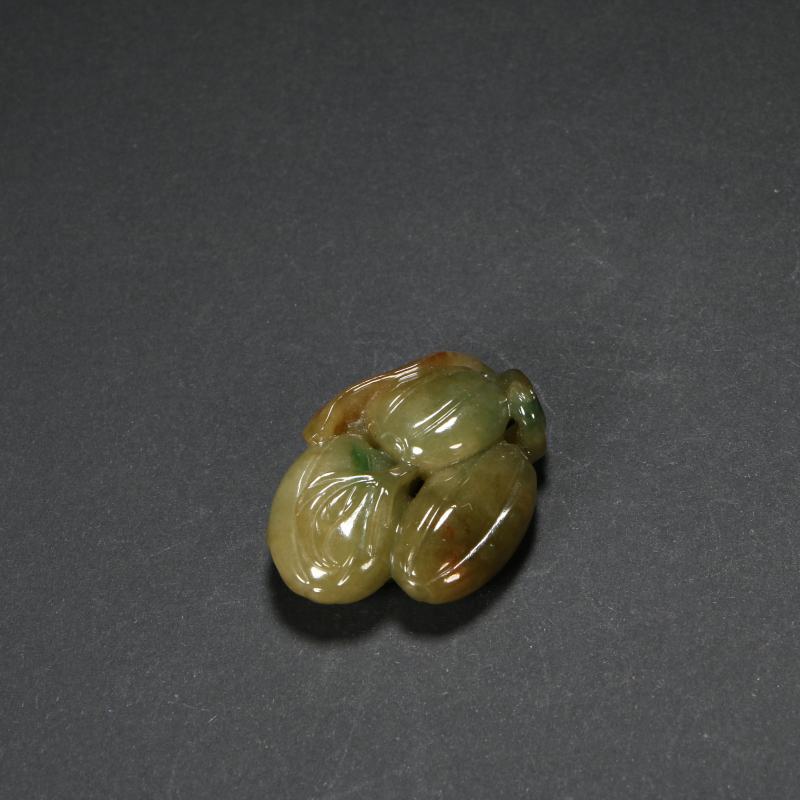 翡翠昆虫福瓜吊坠 - 图1