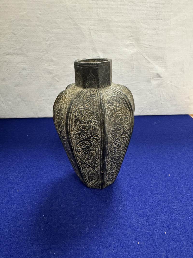 石質八棱花卉紋經瓶 - 图2