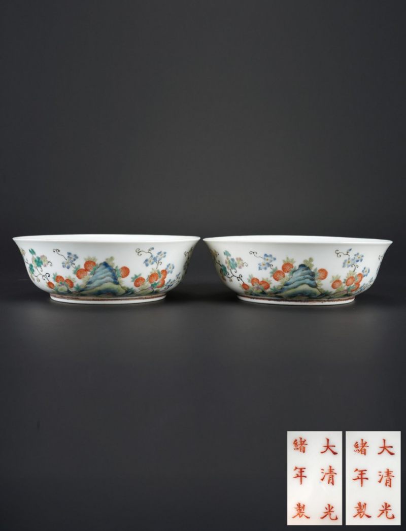    清 粉彩花果紋碗一對“大清光緒年”製