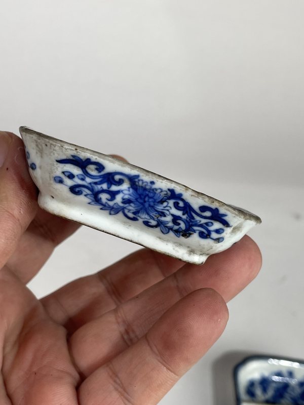 清 青花花卉纹调色盘一对 - 图7