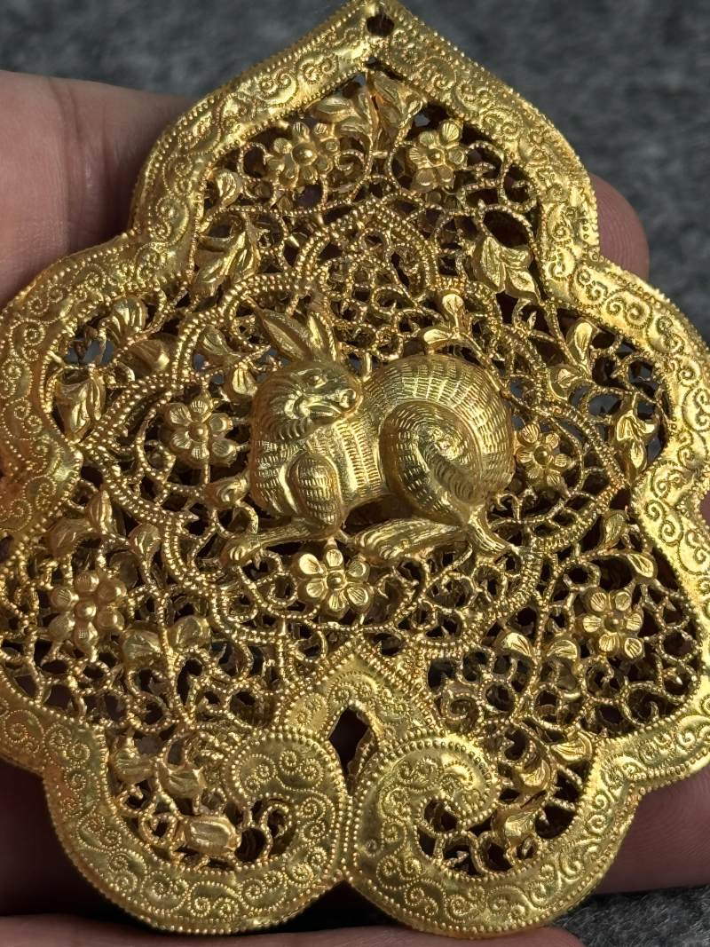 明 金質鏤空兔紋香囊 - 图10