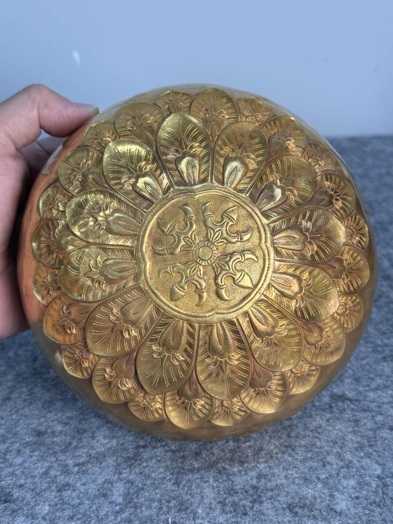 金質十字金剛杵蓮瓣紋供碗 - 图6