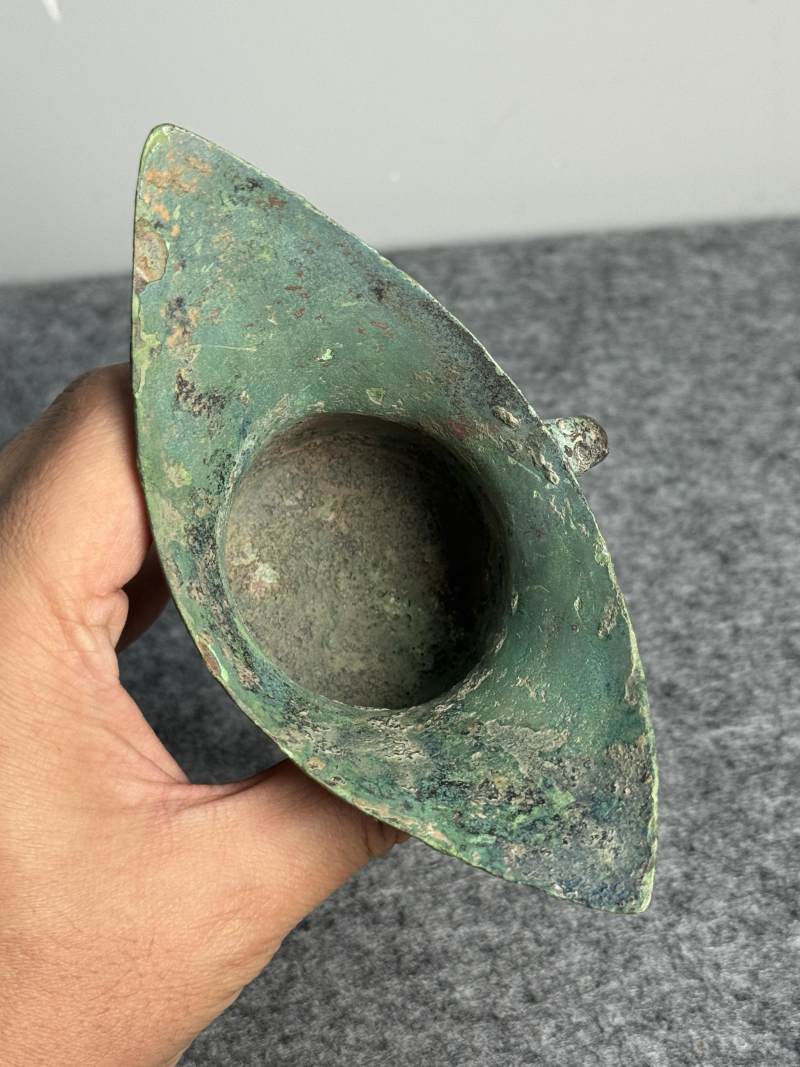 青銅「載」獸面紋角 - 图8