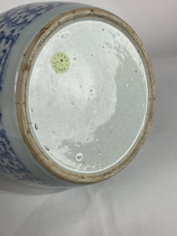 清晚期 青花缠枝花卉纹罐 - 图6