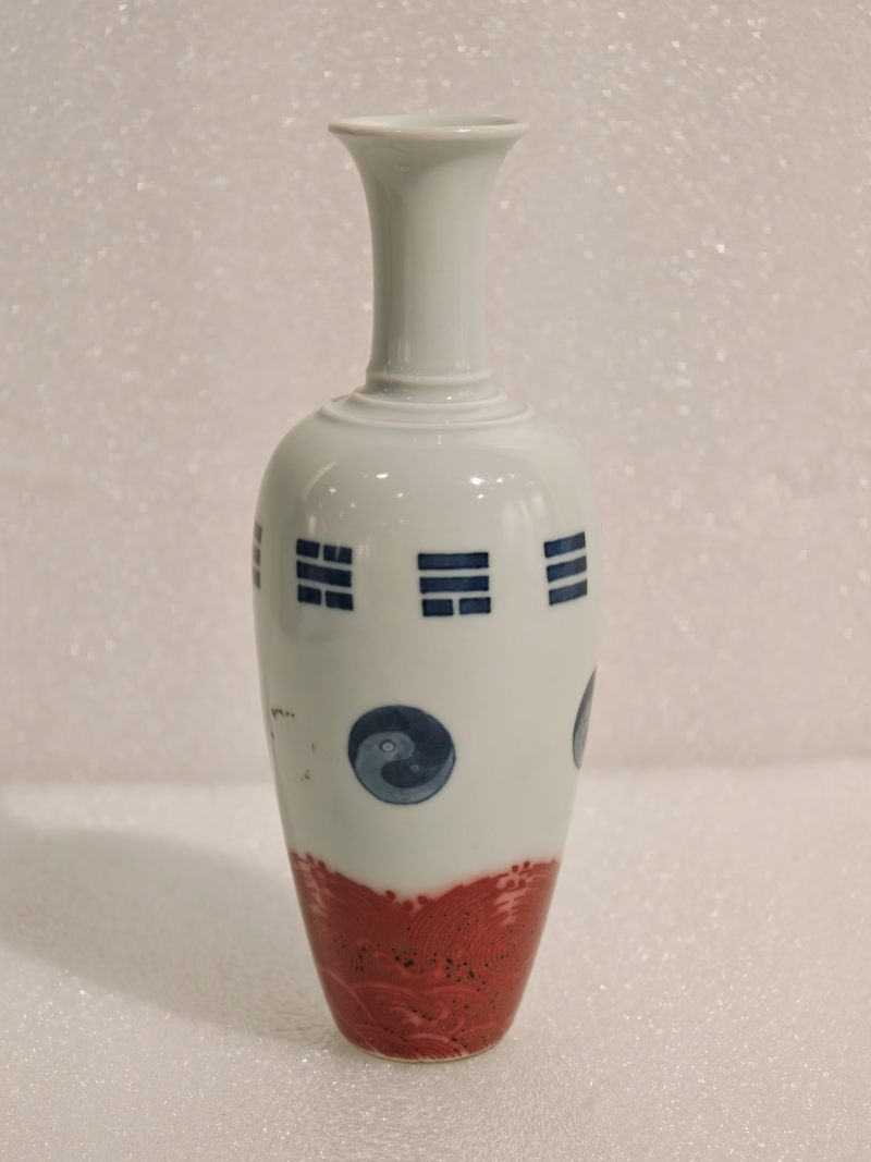 清雍正 青花釉里红海水八卦纹莱菔尊 - 图6