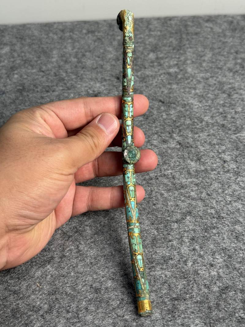 銅鎏金嵌綠松石獸首帶鉤 - 图6