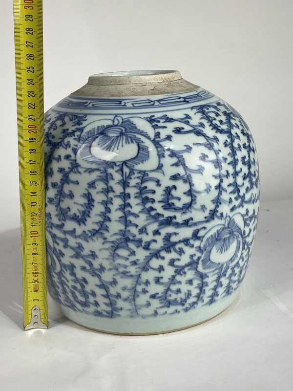 清晚期 青花缠枝花卉纹罐 - 图7