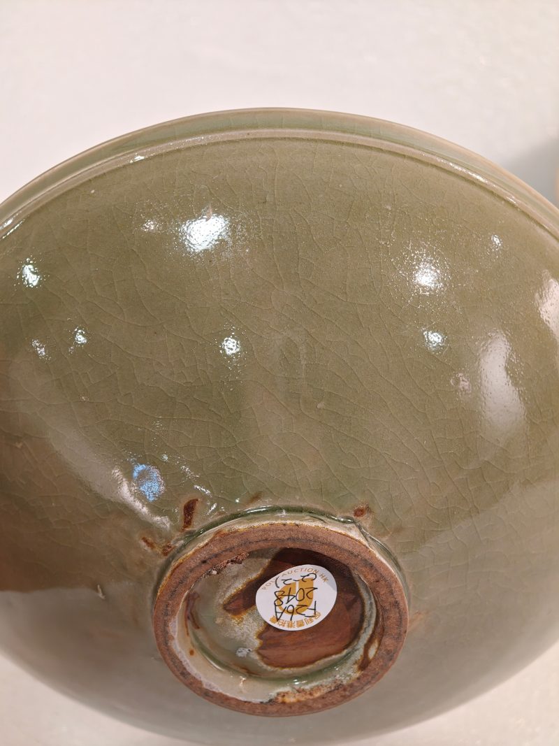 宋 耀州窑青釉刻莲荷纹碗一对 - 图12