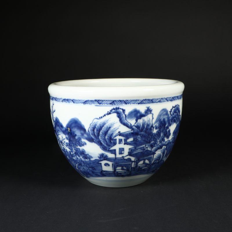 清代 青花通景山水纹卷缸