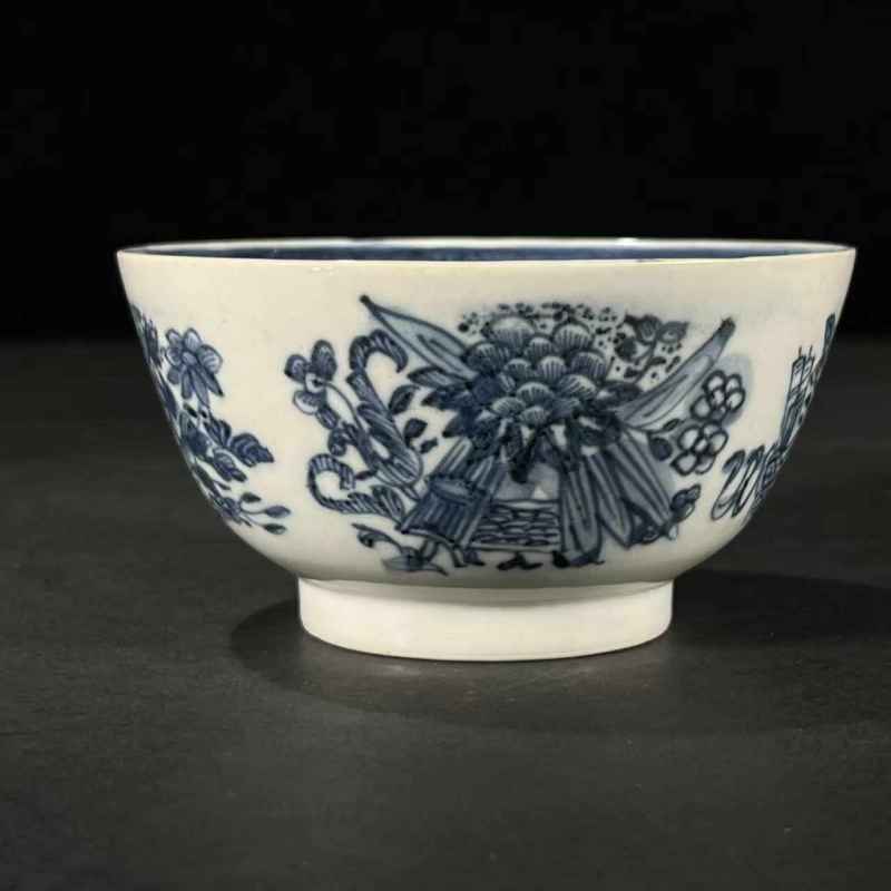 清乾隆 青花花卉碗 - 图4