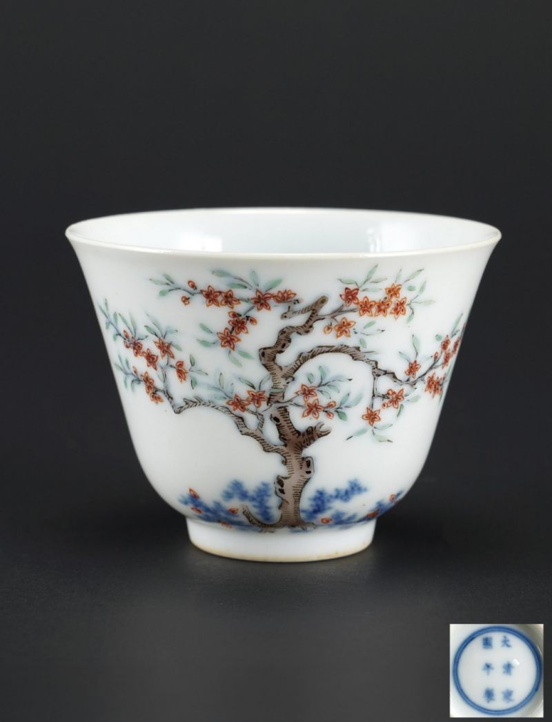    清 五彩十二月花神桃花杯“大清康熙年”製